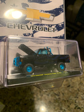 Load image into Gallery viewer, Chevy 1973 Cheyenne Super 10 4x4 (Chase) - M2 Machines