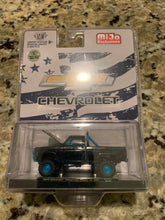 Load image into Gallery viewer, Chevy 1973 Cheyenne Super 10 4x4 (Chase) - M2 Machines